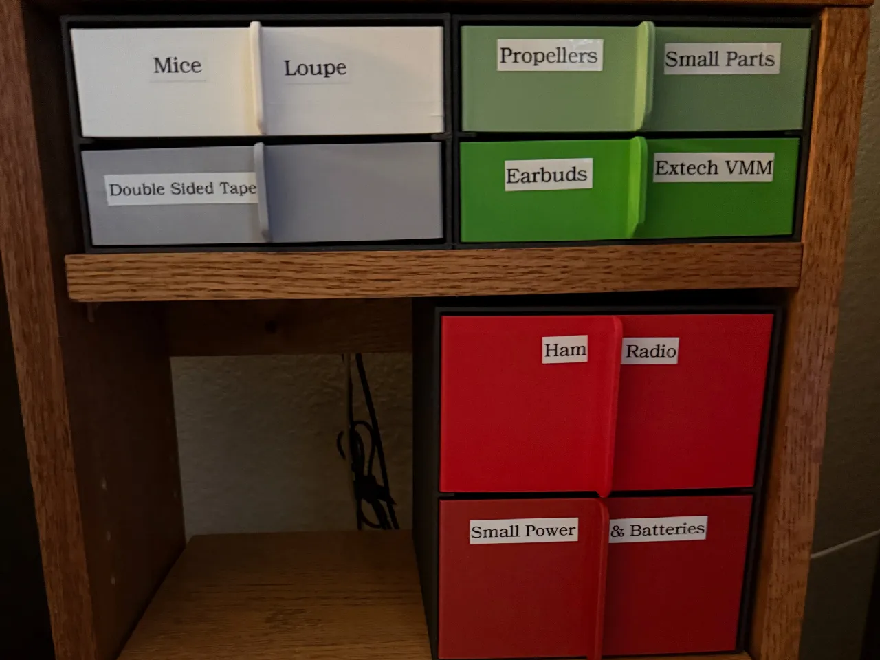 Image for Small chest of drawers of varying dimensions