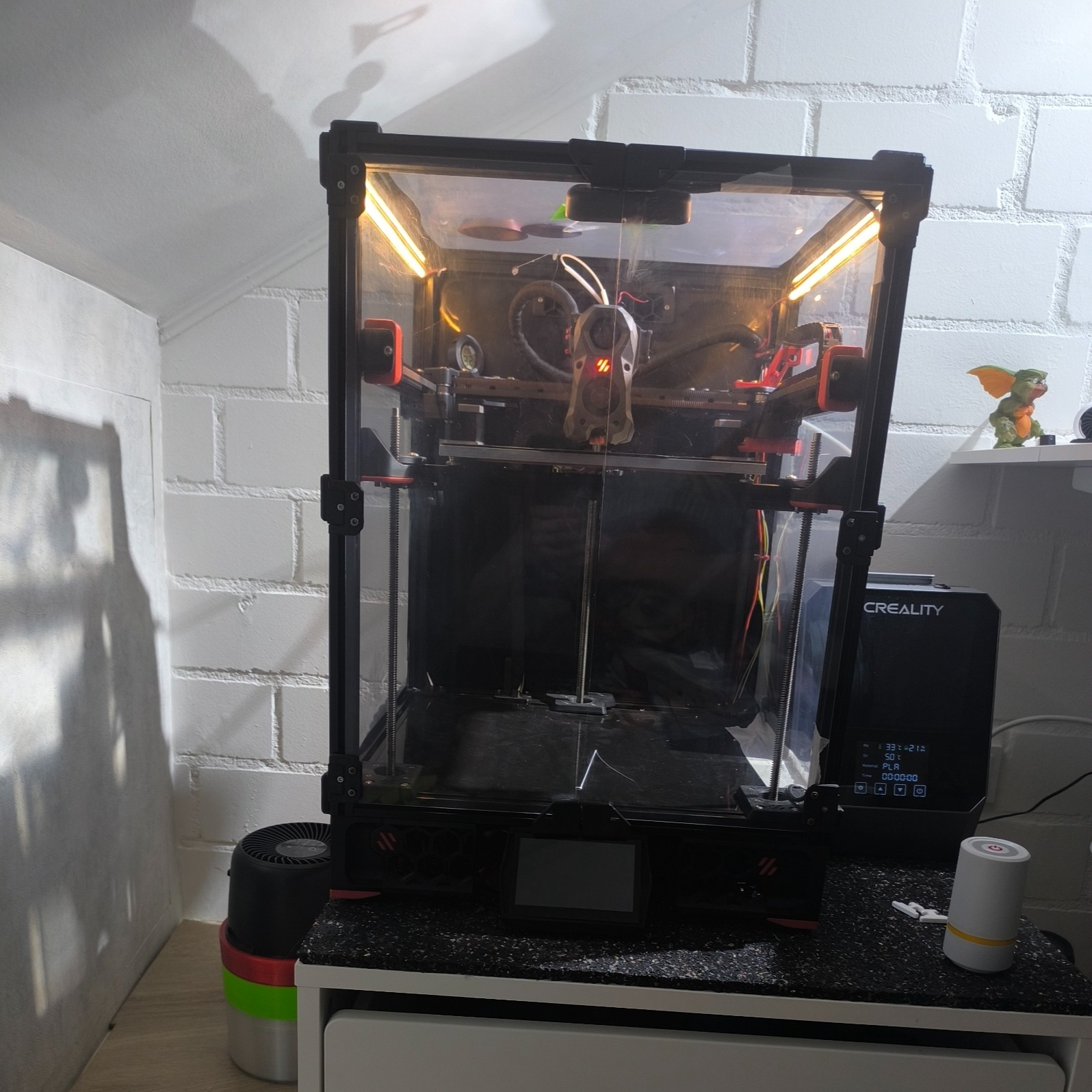 Roman_with_Voron