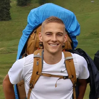 Lukáš Holoubek