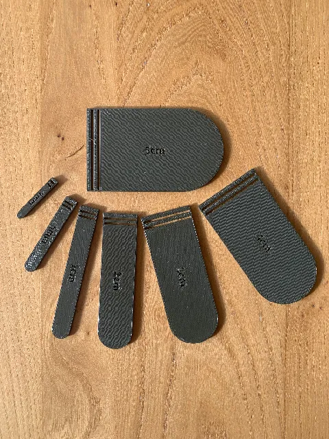 Make of Ultimate flat elastic threader - multiple sizes by dickie24 ...