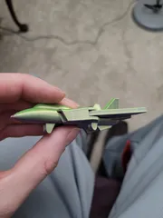 Print-in-place and articulated F14 Jet Fighter with Improved Wingdesign