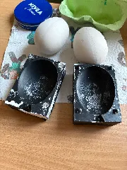 Form for eggs (gypsum)