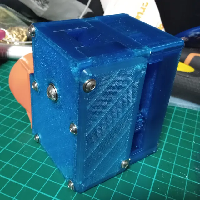Make of Self feeding open source filament pelletizer by SilentMode ...