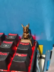 Keycap low poly Pikachu