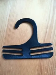 Four belt hanger.