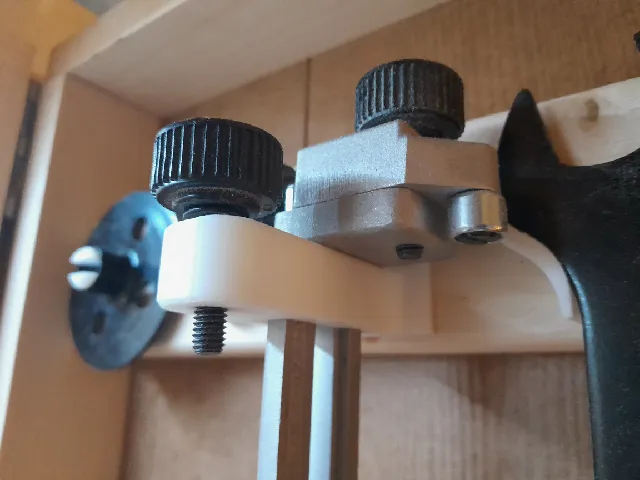 Makita Router Trimmer Guide Holder by Nordheim | Download free STL ...
