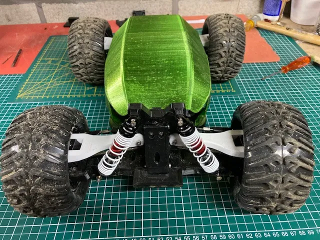 Make of Robak 2 RC Car by Johan Vanelderen | Download free STL model ...