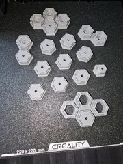 Honeycomb storage wall