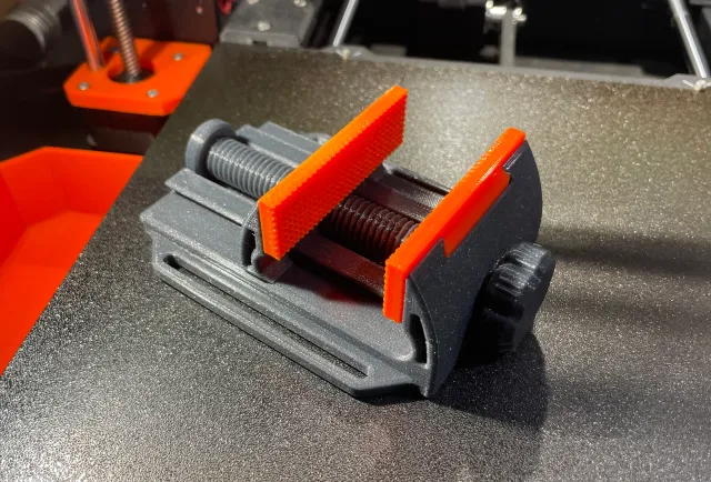 Yet Another Fully 3D Printable Mini Vice With Interchangeable Jaws. by ...