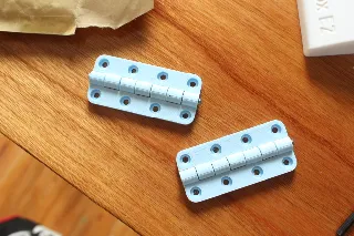 Parametric hinge