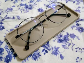 Glasses tray
