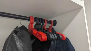 Foldable clothes hanger
