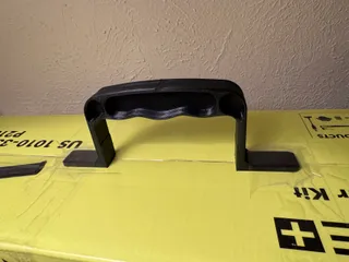Dog box handle