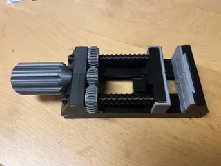 Fast-Operation Vise