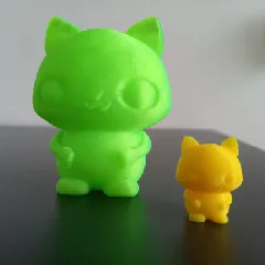 Simple cute kitten holding heart (keychain version included)