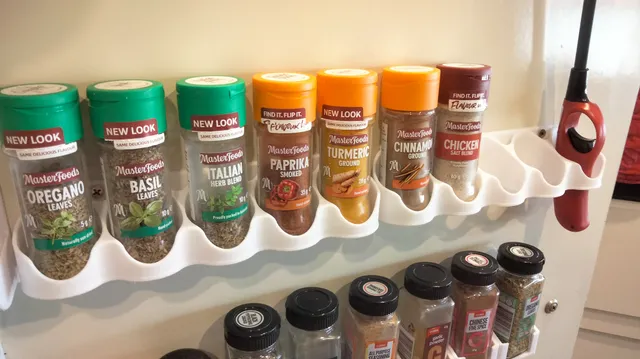 Door/wall mounted spice rack (no screws) by Hallum | Download free STL ...