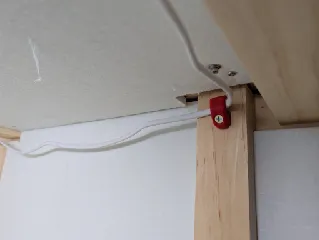 Cable clip