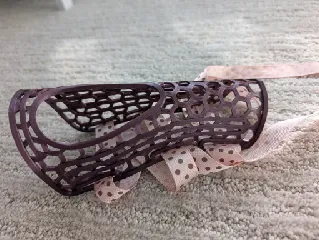 Wrist brace smaller palm bridge