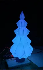 Freezing Pixels - Geometric Christmas Tree