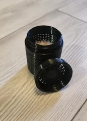 Desiccant container for Spools