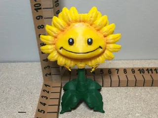 Sunflower (Plants vs Zombies) by ChelsCCT (Chelsey Creates Things), Download free STL model