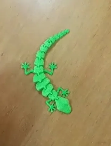 Articulated Lizard v2 Multimaterial Remix by Ellswor | Download free ...