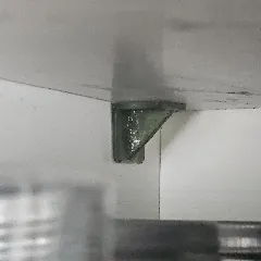 Shelf support / Shelf hanger