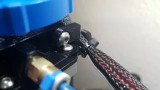 Cable holder extruder for Creality Ender 3 V2
