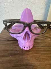 Skull-Glasse-holder-Remix