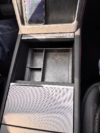 Tesla Model Y Juniper 2025 center console tray by KimRechnagel ...