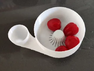 Automatic vegetable and fruit washer- no supports and no assembly required. Small and large sizes