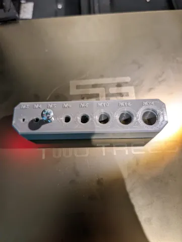 Metric thread testblock M3-M14 by Etiolate | Download free STL model ...