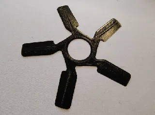 Trivenger Boomerang