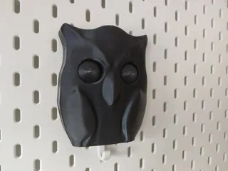 Blinking eyes owl wall key holder