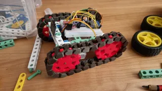Desktop Machine With Roller Chain