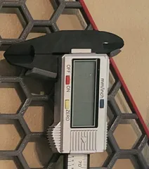 Honeycomb storage wall