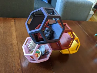 Plantygon - Modular Geometric Stacking Planter for Succulents
