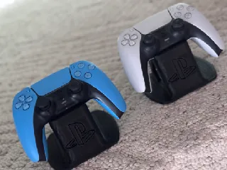 PS5 Controller Stand With Logo Remix