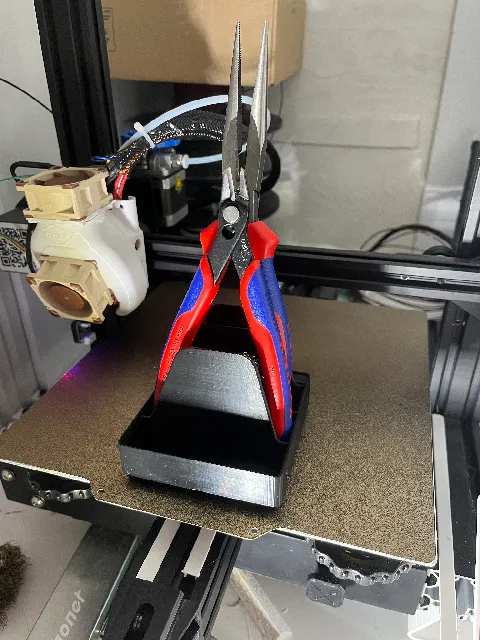 Make of Gridfinity mini nipper holder (self contained) by Michel Bauer ...