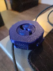 Strong hinge, easy latch, fast printing cable winder with parametric CAD. Print in place cable organizer or wire spool for pegboard