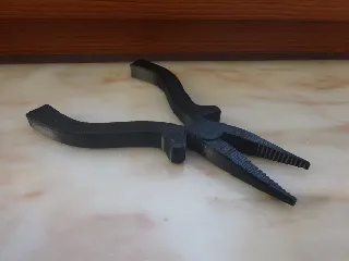 Pliers