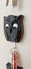 Blinking eyes owl wall key holder