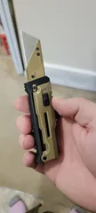 GUN - Gravity Utility Knife (Clicking slide button)