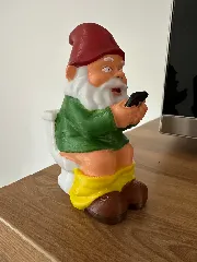 Pooping Dwarf
