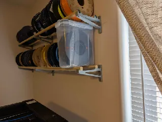 Filament shelf bracket for 3/4 inch dowel