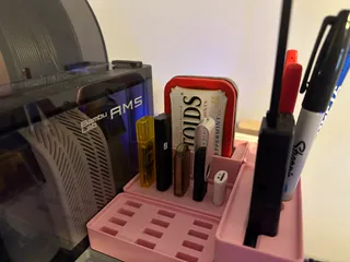 USB stick storage for gridfinity