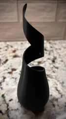 Giroid Vase