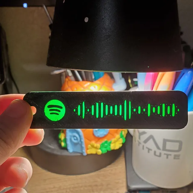 Make of Customizable Spotify Code Keyring or Tag by lizard_e ...