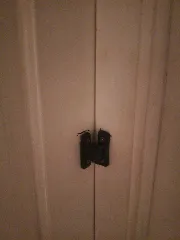 Door latch