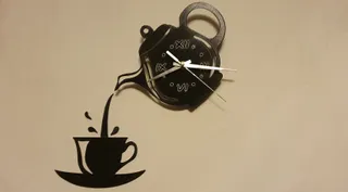 HODINY KONVIČKA A HRNEK (CLOCK - TEAPOT AND MUG)